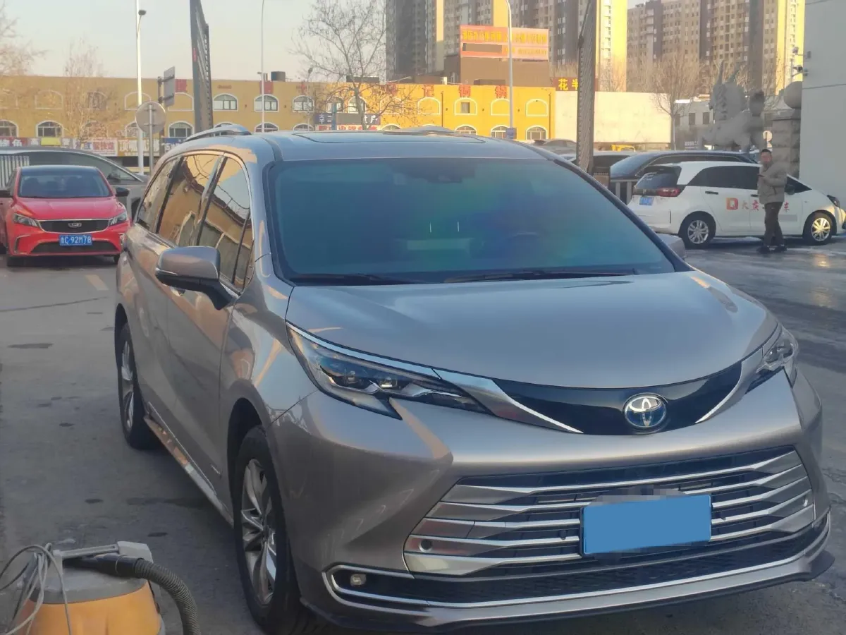 2021 Toyota Sienna 2.5L 192HP L4 E-CVT Hybrid,autocango,china used car exporter,china ev exporter,chinese used car exporter,chinese used ev exporter