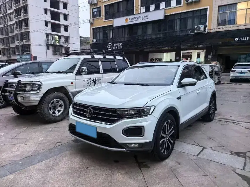 2021 Volkswagen T-Roc 1.4T 150HP L4 7DCT