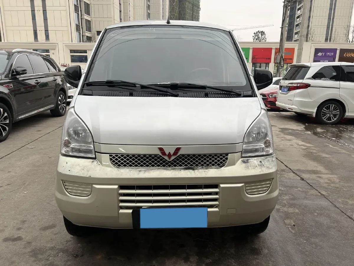 2022 WuLing RongGuang Mini Truck EV BEV 41.5KWH,autocango,china used car exporter,china ev exporter,chinese used car exporter,chinese used ev exporter