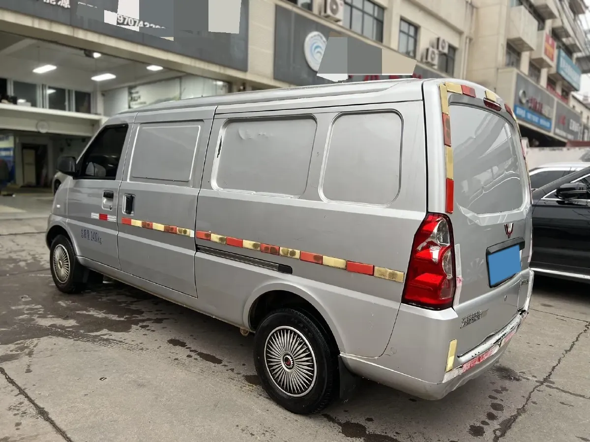 2022 WuLing RongGuang Mini Truck EV BEV 41.5KWH,autocango,china used car exporter,china ev exporter,chinese used car exporter,chinese used ev exporter