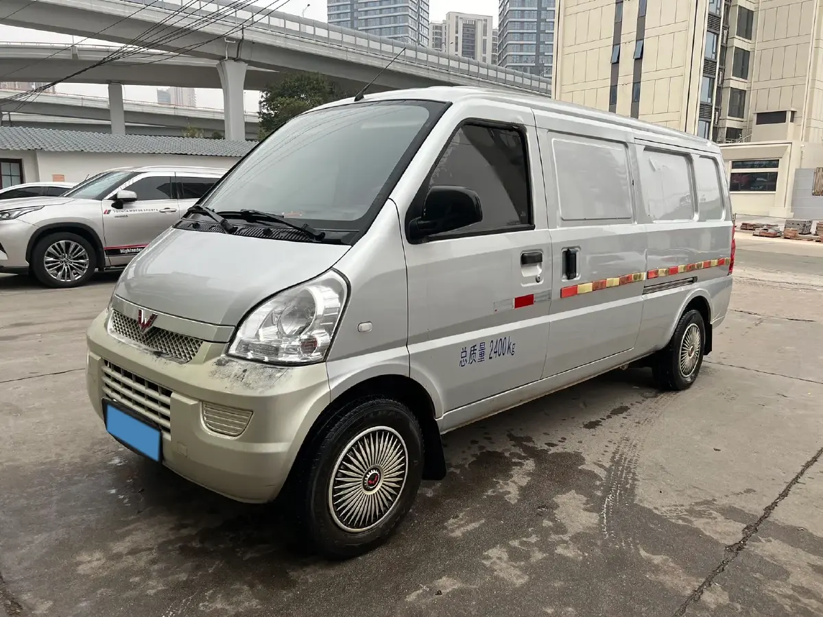 2022 WuLing RongGuang Mini Truck EV BEV 41.5KWH