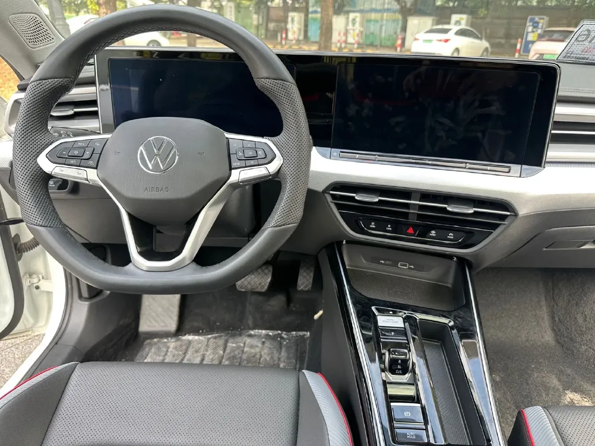 2025 Volkswagen Lamando 1.4T 150HP L4 7DCT,autocango,china used car exporter,china ev exporter,chinese used car exporter,chinese used ev exporter