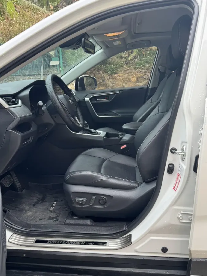 2022 Toyota Wildlander 2.0L 171HP L4 CVT,autocango,china used car exporter,china ev exporter,chinese used car exporter,chinese used ev exporter