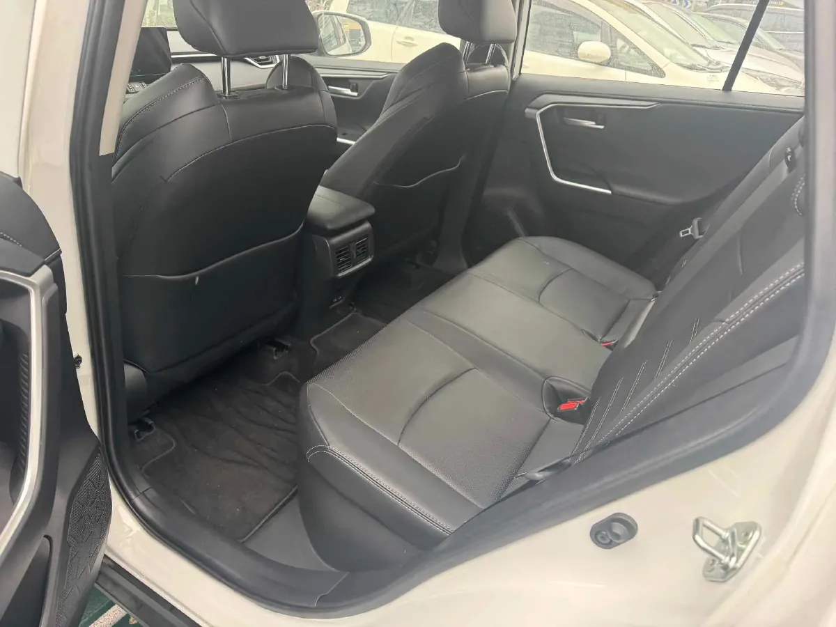 2023 Toyota Wildlander 2.5L 178HP L4 E-CVT Hybrid,autocango,china used car exporter,china ev exporter,chinese used car exporter,chinese used ev exporter