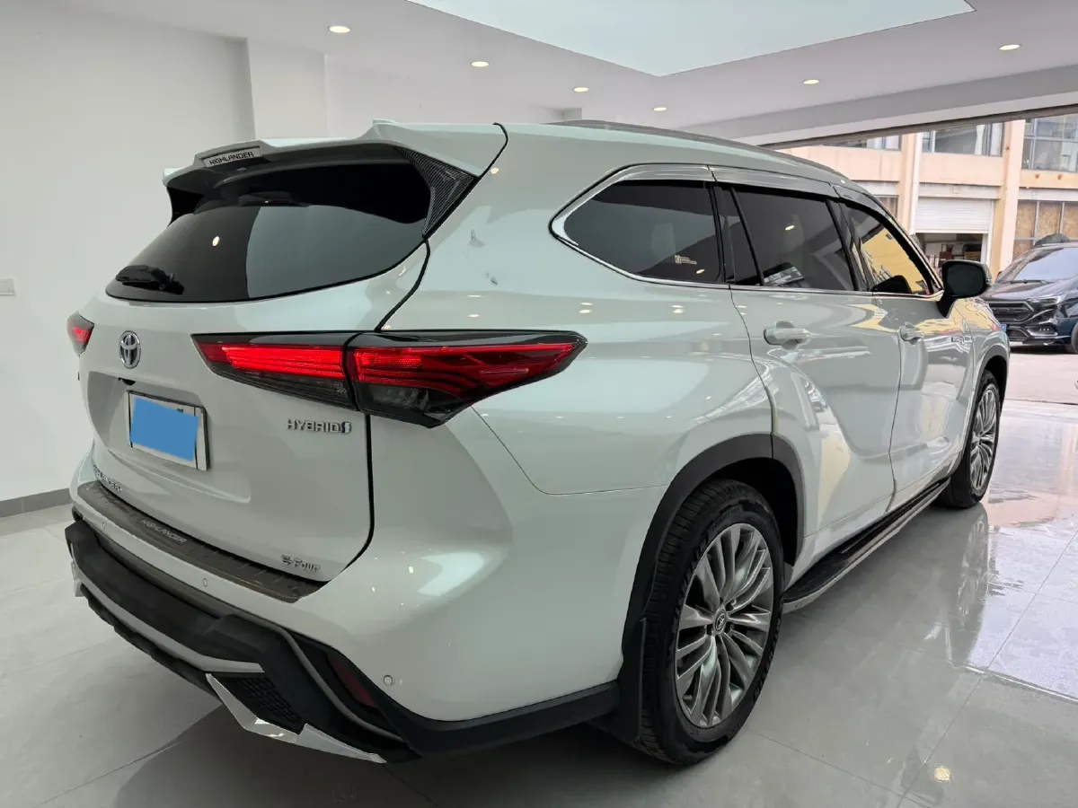2022 Toyota Highlander 2.5L 192HP L4 E-CVT Hybrid,autocango,china used car exporter,china ev exporter,chinese used car exporter,chinese used ev exporter
