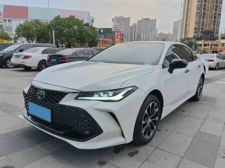 2022 Toyota Avalon 2.5L 209HP L4 8AT