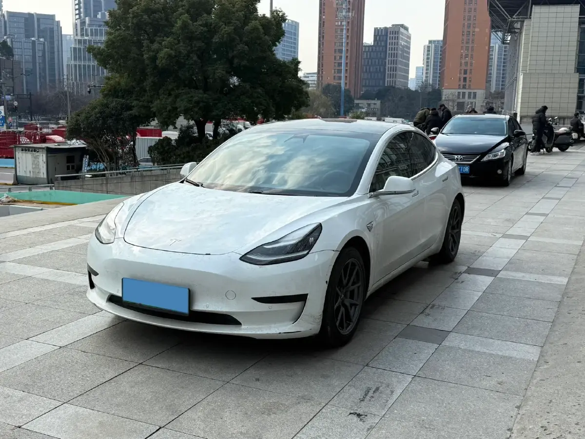 2020 Tesla Model 3 BEV 52KWH