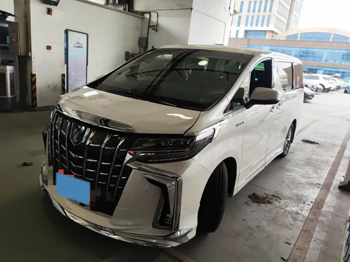 2020 Toyota Alphard 2.5L 117HP L4 E-CVT Hybrid