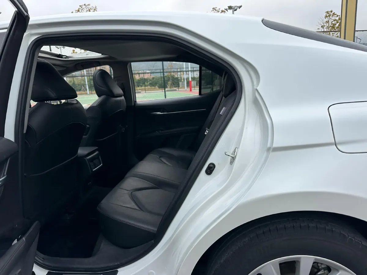 2022 Toyota Camry 2.0L 178HP L4 CVT,autocango,china used car exporter,china ev exporter,chinese used car exporter,chinese used ev exporter