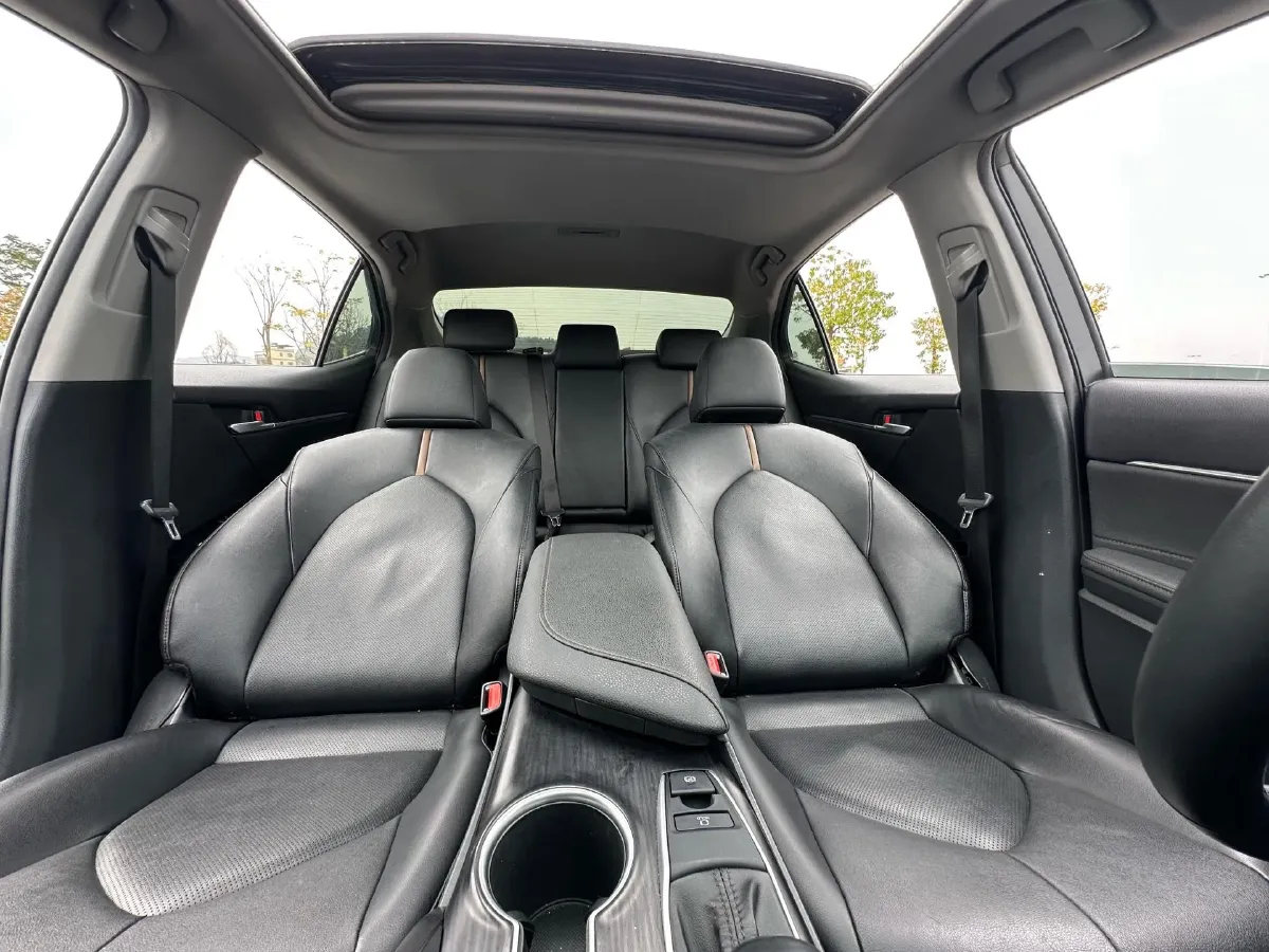 2022 Toyota Camry 2.0L 178HP L4 CVT,autocango,china used car exporter,china ev exporter,chinese used car exporter,chinese used ev exporter