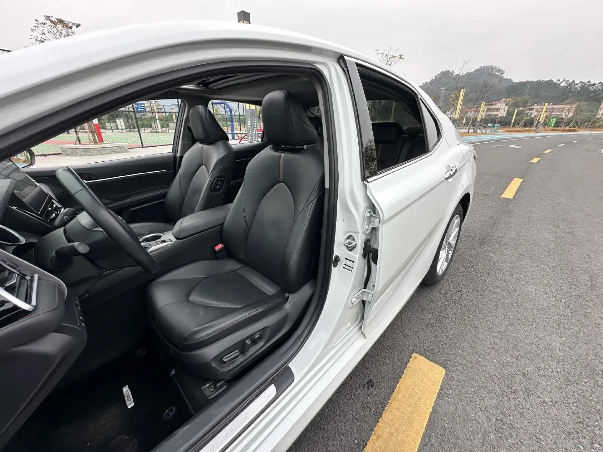 2022 Toyota Camry 2.0L 178HP L4 CVT,autocango,china used car exporter,china ev exporter,chinese used car exporter,chinese used ev exporter