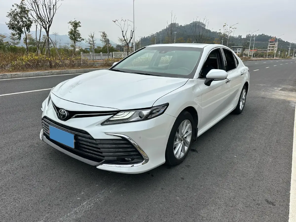 2022 Toyota Camry 2.0L 178HP L4 CVT