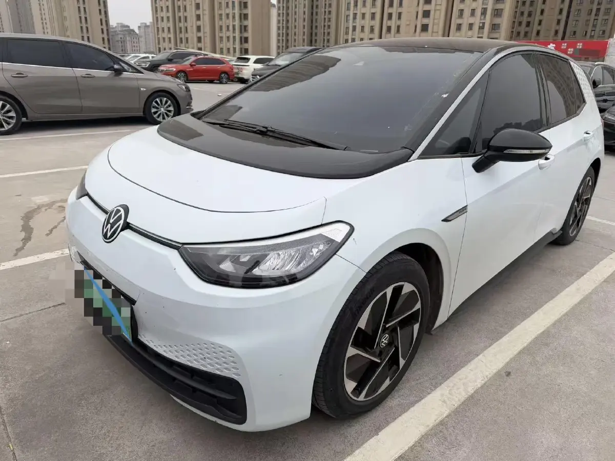 2023 Volkswagen ID.3 BEV 52.8KWH