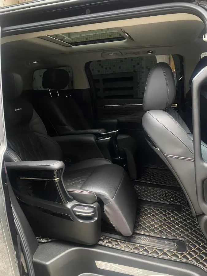 2023 GAC Trumpchi M8 2.0T 252HP L4 8AT,autocango,china used car exporter,china ev exporter,chinese used car exporter,chinese used ev exporter