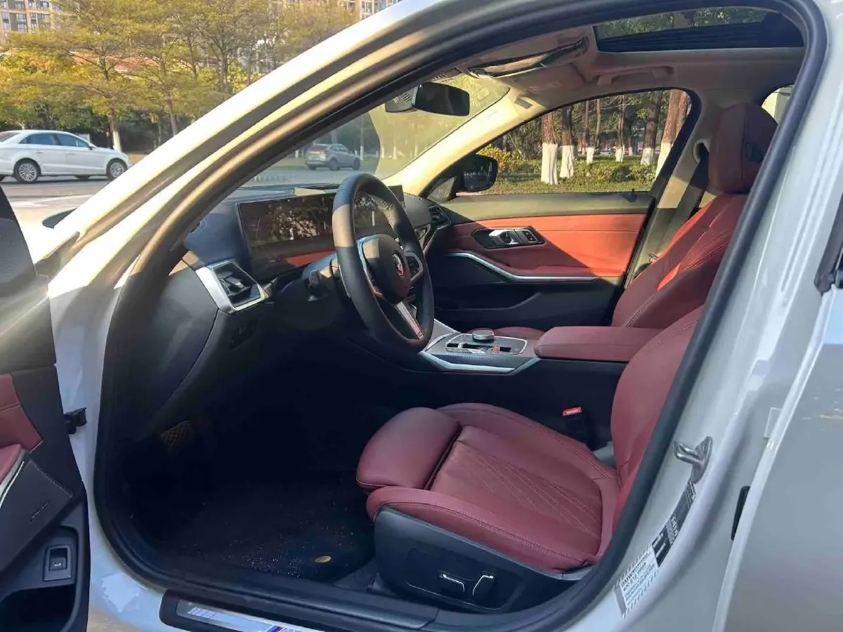 2024 BMW 3 Series 2.0T 184HP L4 8AT,autocango,china used car exporter,china ev exporter,chinese used car exporter,chinese used ev exporter