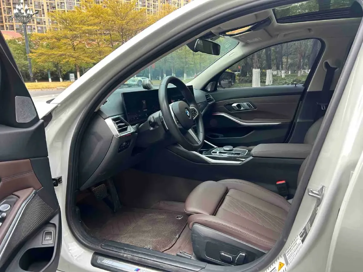 2024 BMW 3 Series 2.0T 184HP L4 8AT,autocango,china used car exporter,china ev exporter,chinese used car exporter,chinese used ev exporter