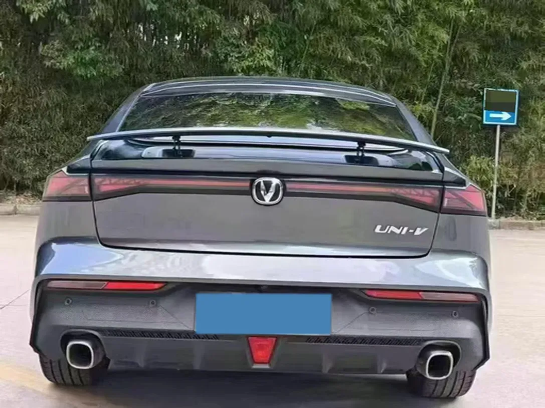 2023 ChangAn UNI-V 1.5T 188HP L4 7DCT,autocango,china used car exporter,china ev exporter,chinese used car exporter,chinese used ev exporter