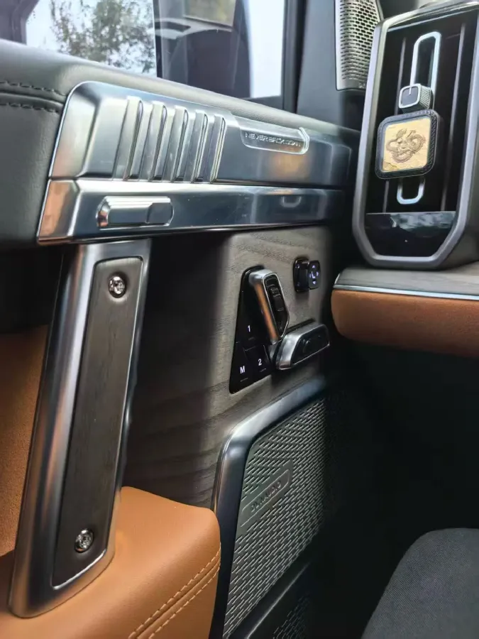 2023 M Hero 917 REEV 65.8KWH,autocango,china used car exporter,china ev exporter,chinese used car exporter,chinese used ev exporter