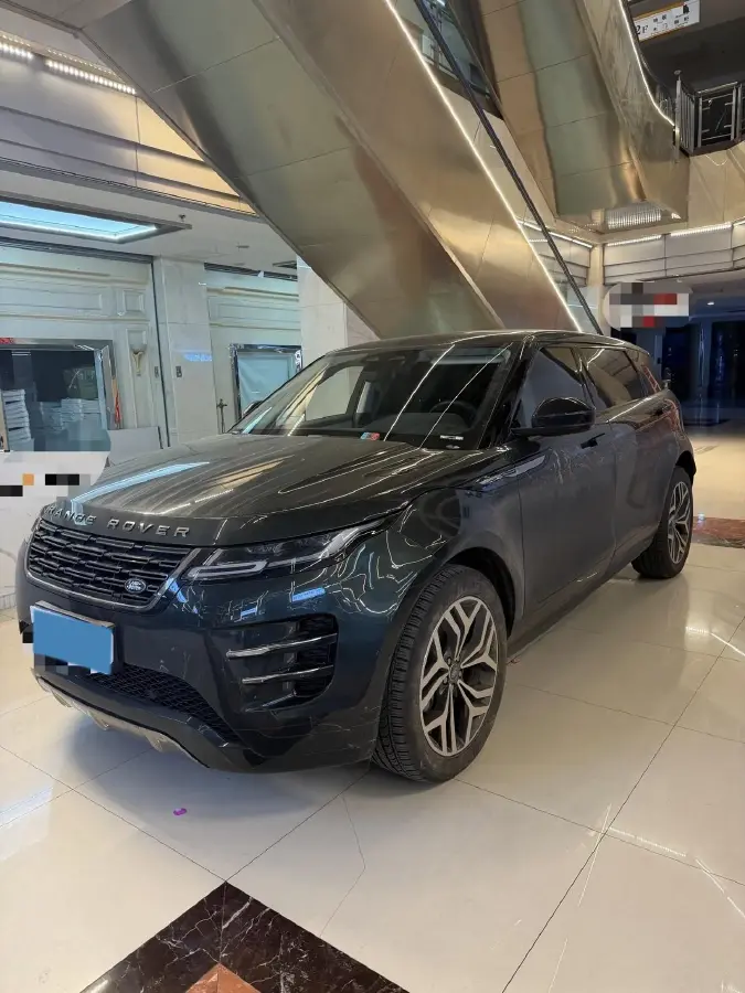 2024 Land Rover Range Rover Evoque 2.0T 249HP L4 9AT