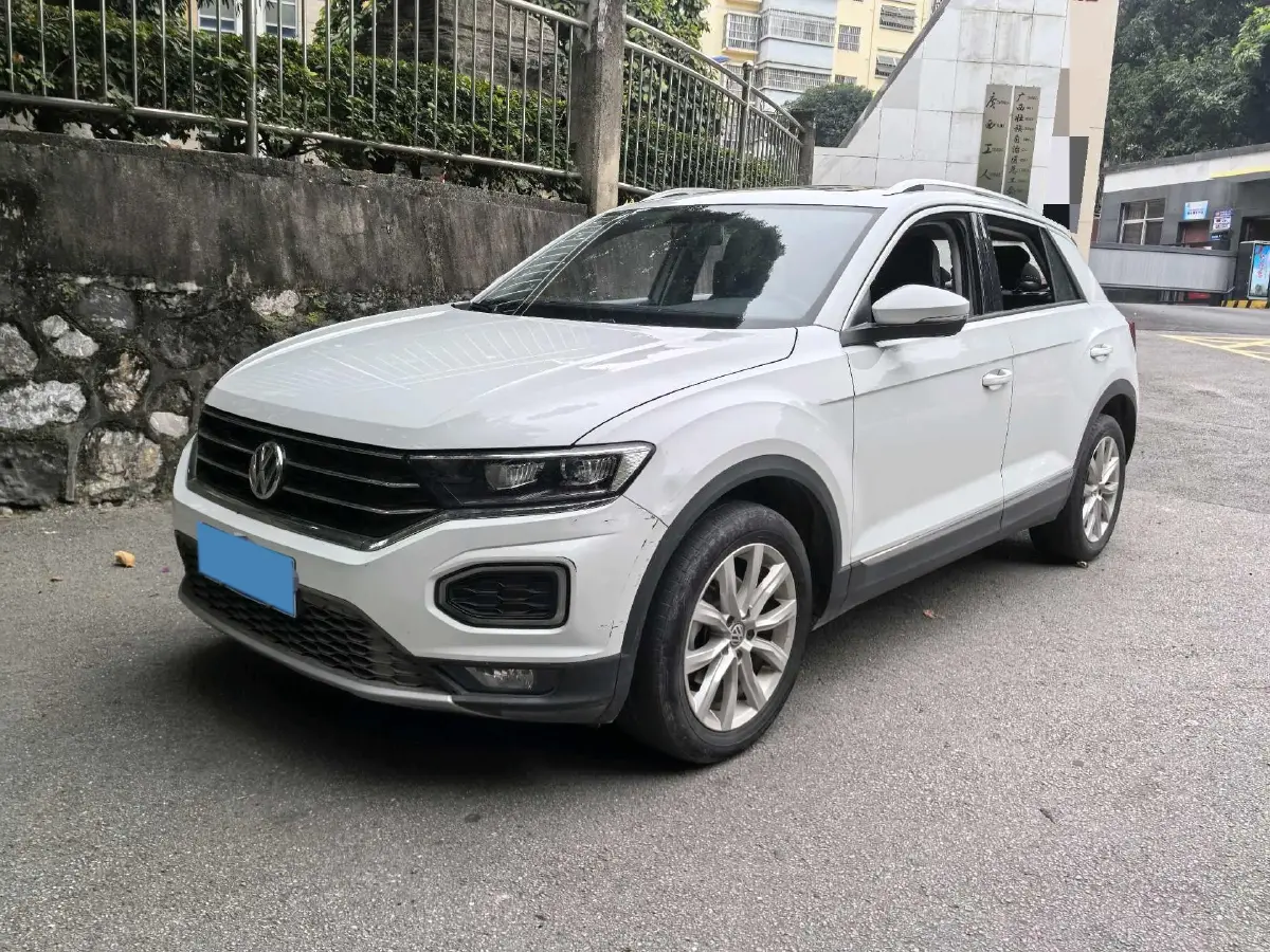 2020 Volkswagen T-Roc 1.4T 150HP L4 7DCT