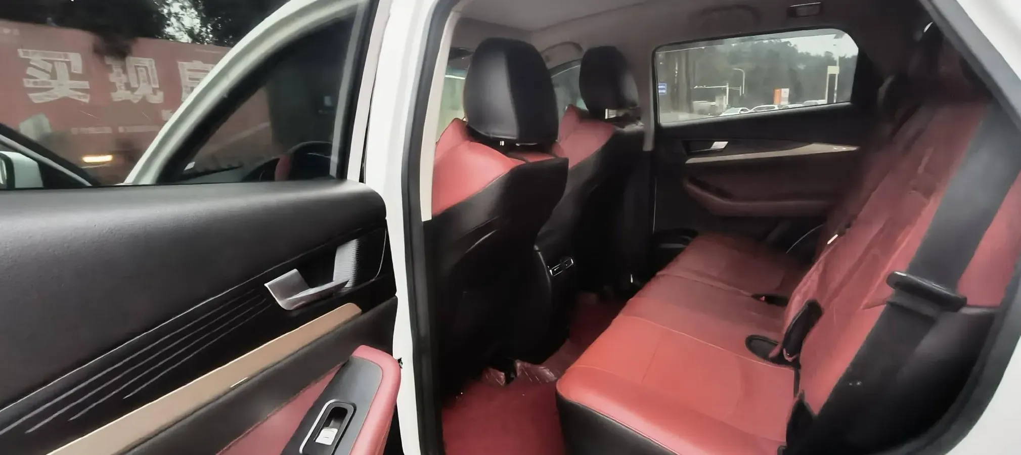 2023 Jetour X70 1.5T 156HP L4 6MT,autocango,china used car exporter,china ev exporter,chinese used car exporter,chinese used ev exporter