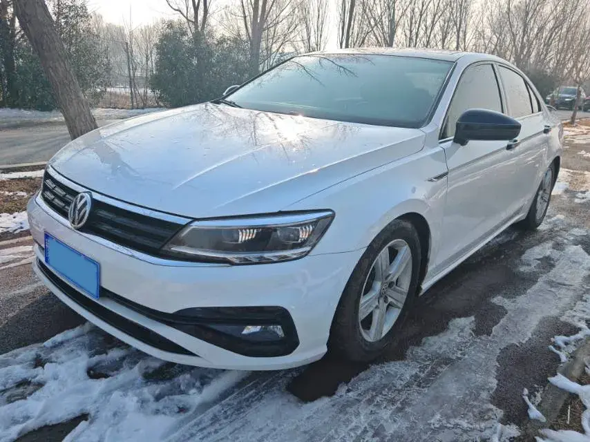 2019 Volkswagen T-Cross 1.4T 150HP L4 7DCT