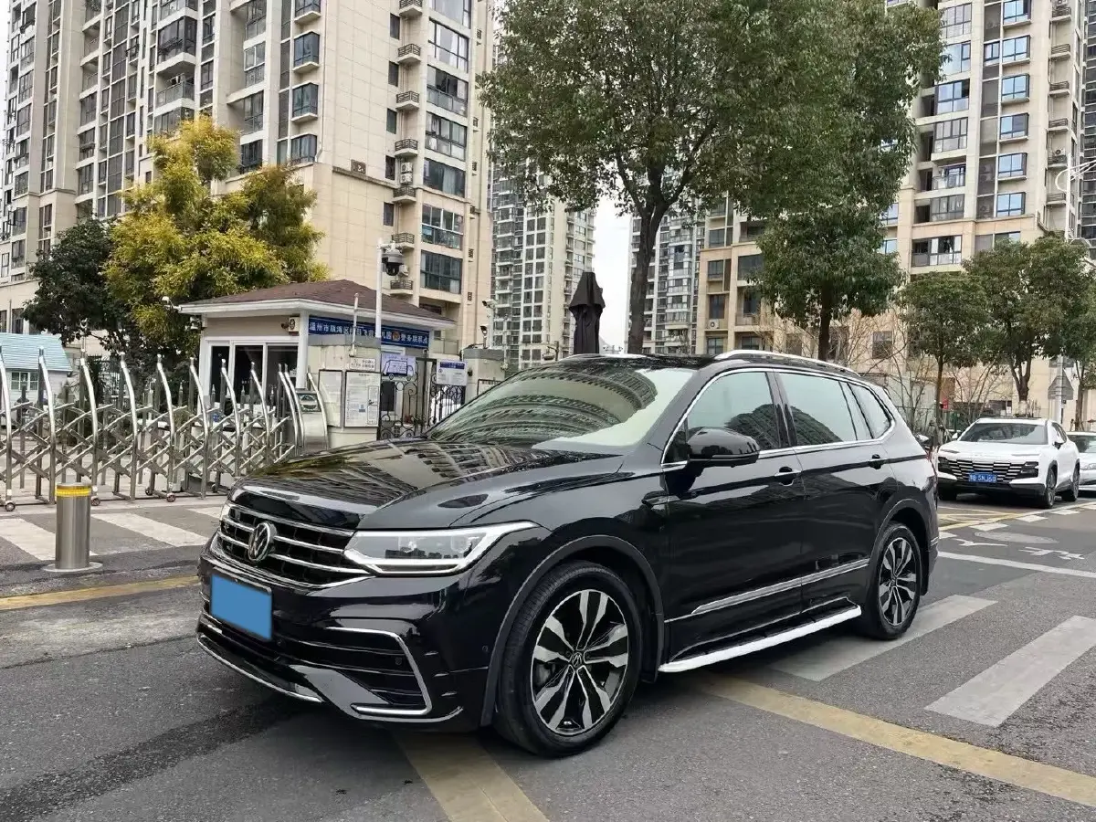 2024 Volkswagen Tiguan L 2.0T 186HP L4 7DCT
