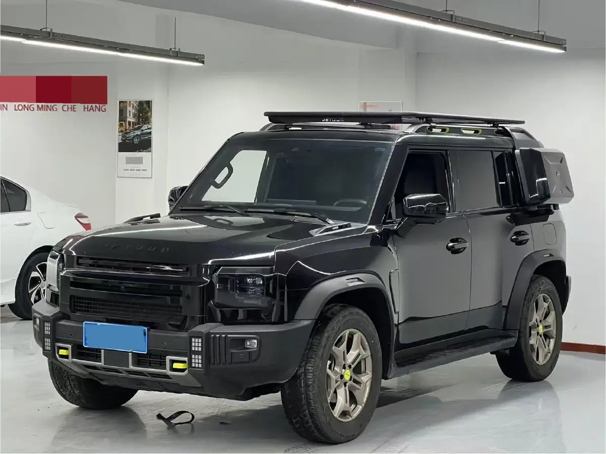 2023 Jetour Traveller 2.0T 254HP L4 8AT