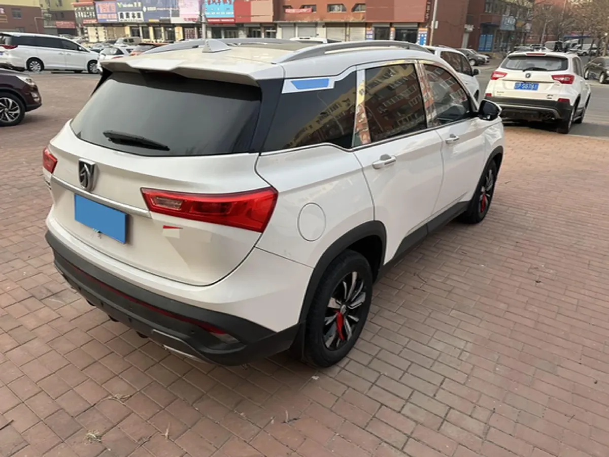2018 BaoJun 530 1.5T 150HP L4 6DCT,autocango,china used car exporter,china ev exporter,chinese used car exporter,chinese used ev exporter