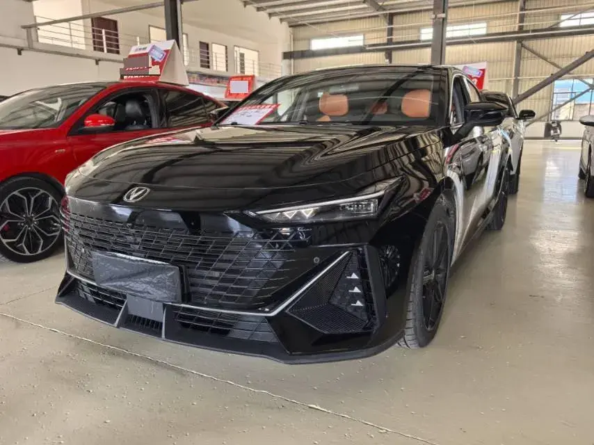 2022 ChangAn UNI-V 1.5T 188HP L4 7DCT