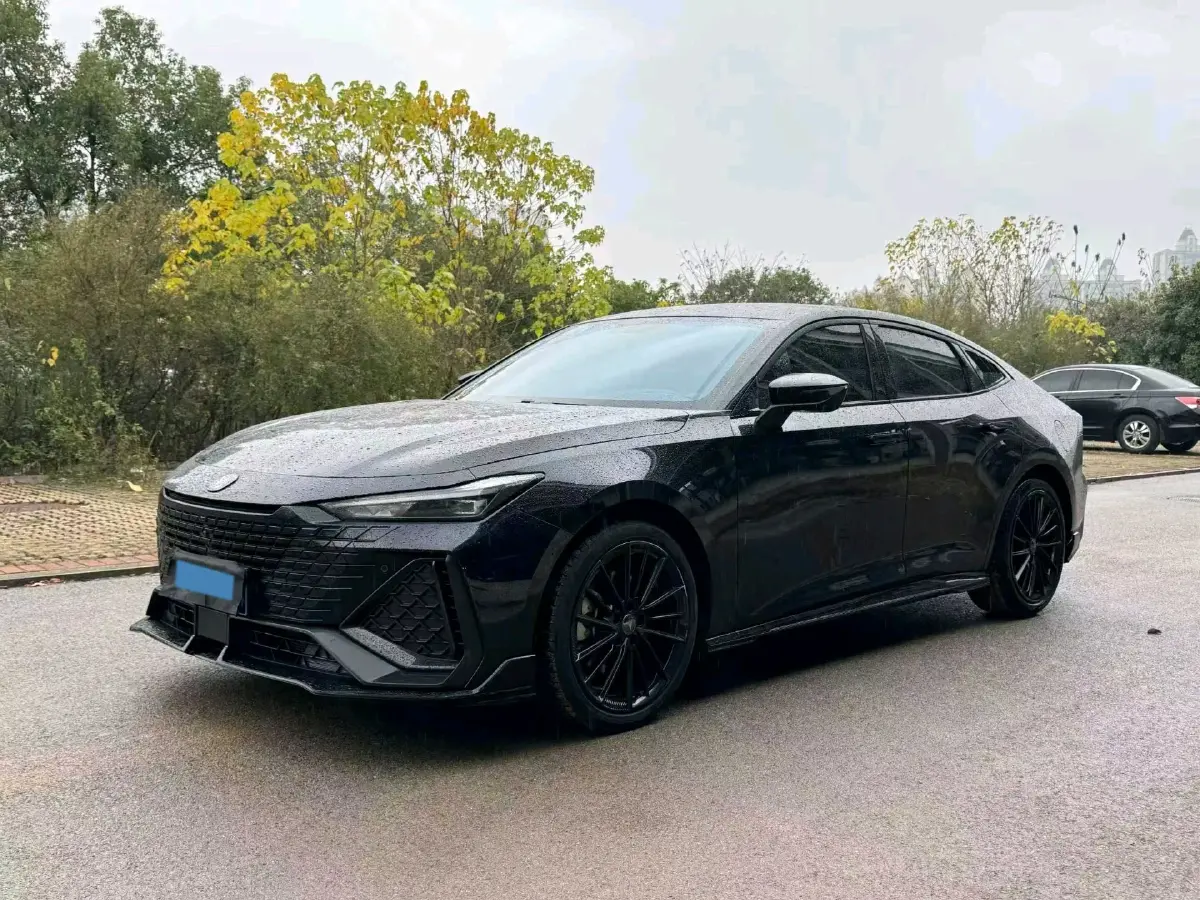 2022 ChangAn UNI-V 2.0T 233HP L4 8AT