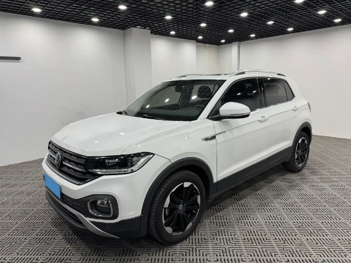 2021 Volkswagen Tacqua 1.5L 113HP L4 6AT