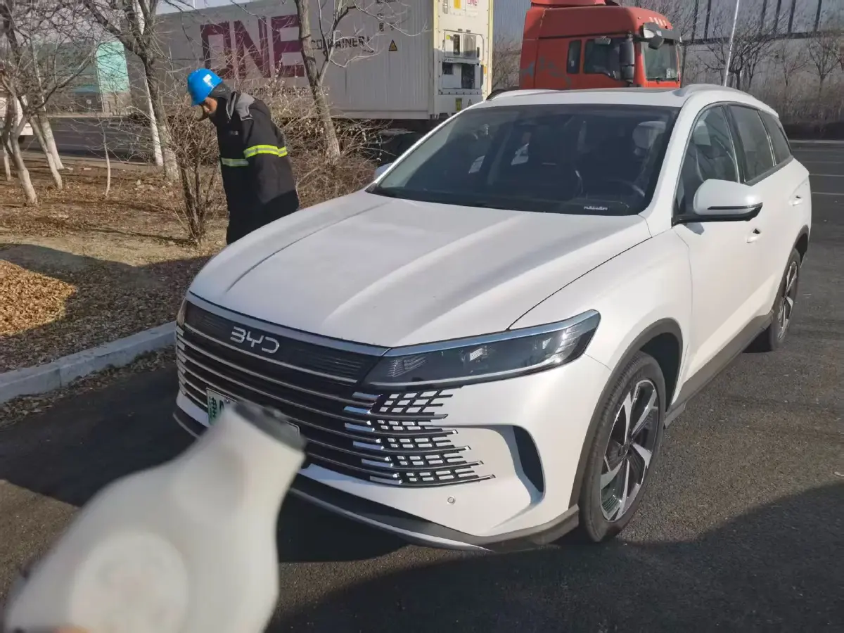 2025 BYD Sea Lion 05 DM-i 1.5L 101HP L4 E-CVT PHEV 18.3KWH