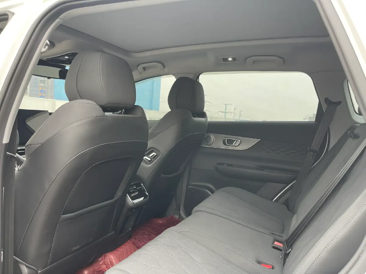 2025 Chery Tiggo 8 Plus 1.6T 197HP L4 7DCT,autocango,china used car exporter,china ev exporter,chinese used car exporter,chinese used ev exporter