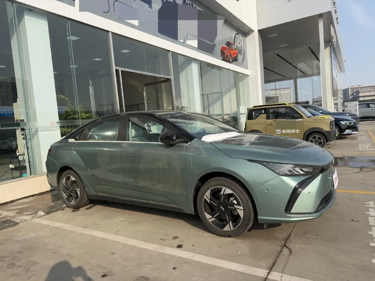 2022 Ruichi Auto ED71 BEV 60.152KWH,autocango,china used car exporter,china ev exporter,chinese used car exporter,chinese used ev exporter