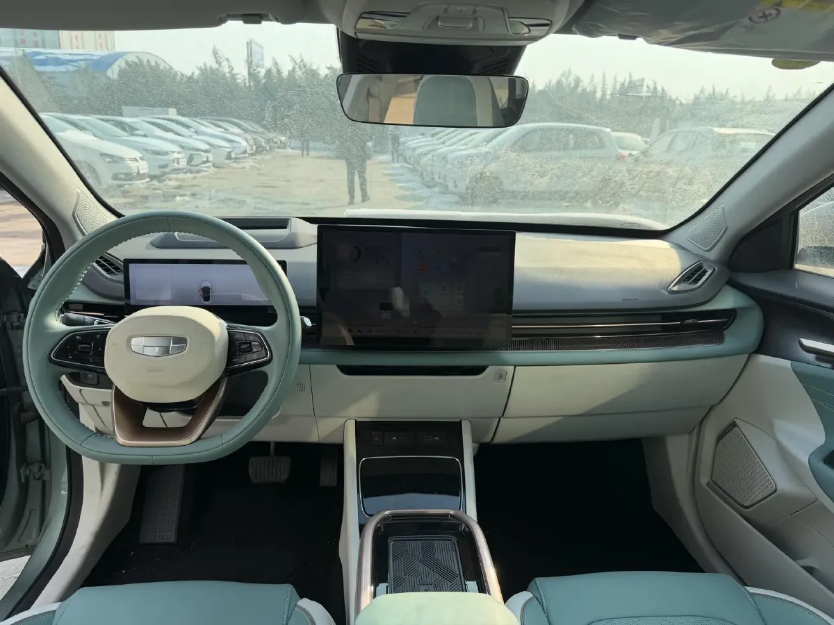 2022 Ruichi Auto ED71 BEV 60.152KWH,autocango,china used car exporter,china ev exporter,chinese used car exporter,chinese used ev exporter