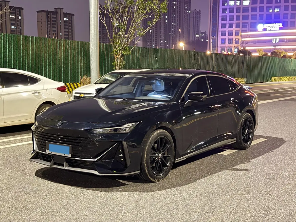 2022 ChangAn UNI-V 1.5T 188HP L4 7DCT