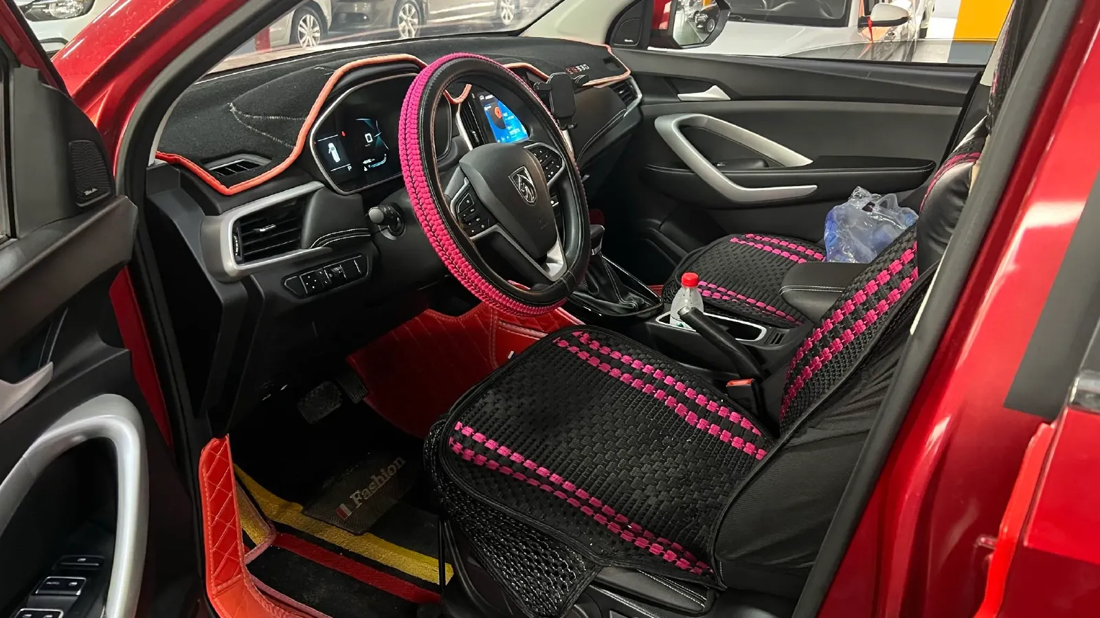 2020 HanTeng X5 1.5T 156HP L4 6AT,autocango,china used car exporter,china ev exporter,chinese used car exporter,chinese used ev exporter