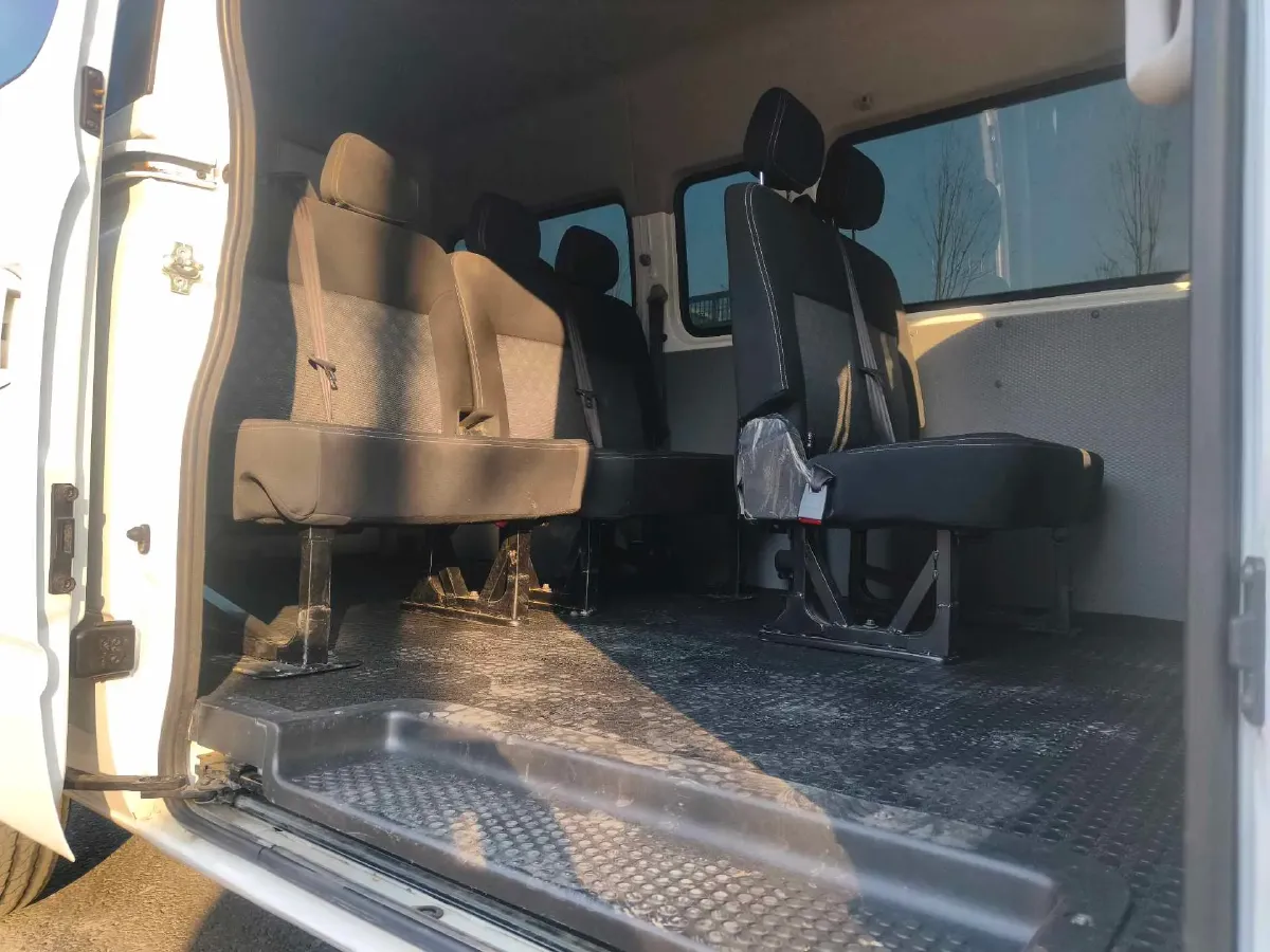 2004 Volkswagen Santana Vista 1.8L 101HP L4 5MT,autocango,china used car exporter,china ev exporter,chinese used car exporter,chinese used ev exporter