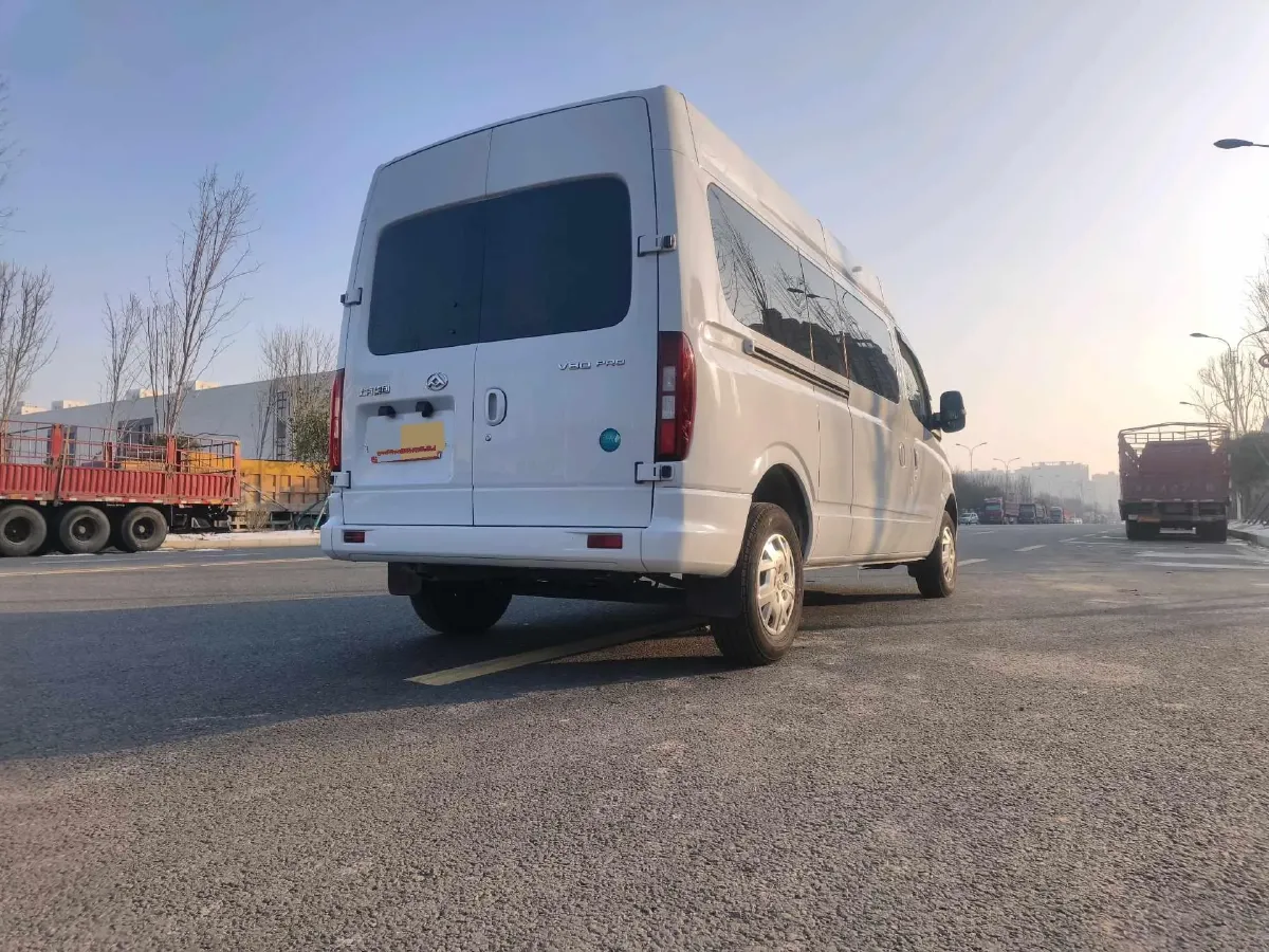 2004 Volkswagen Santana Vista 1.8L 101HP L4 5MT,autocango,china used car exporter,china ev exporter,chinese used car exporter,chinese used ev exporter