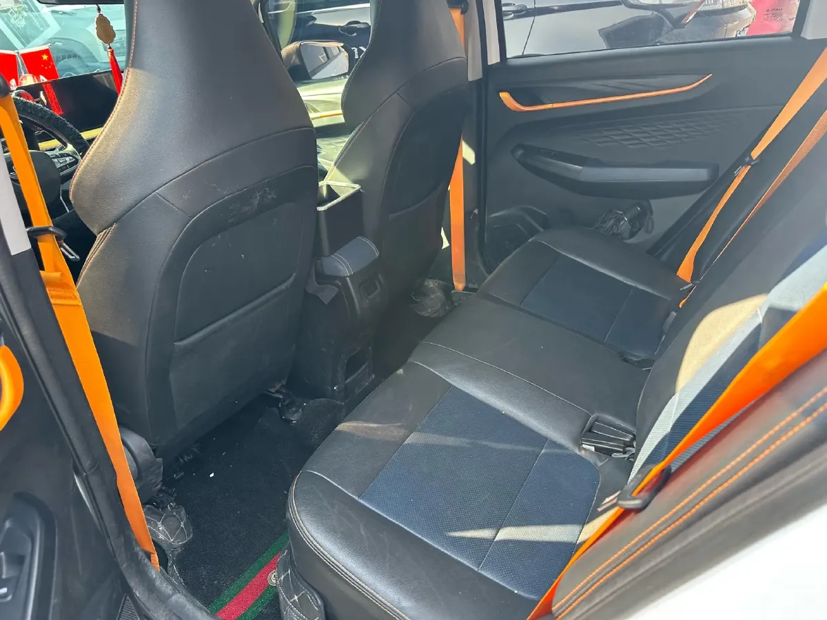 2022 Livan X3 PRO 1.5L 113HP L4 CVT,autocango,china used car exporter,china ev exporter,chinese used car exporter,chinese used ev exporter