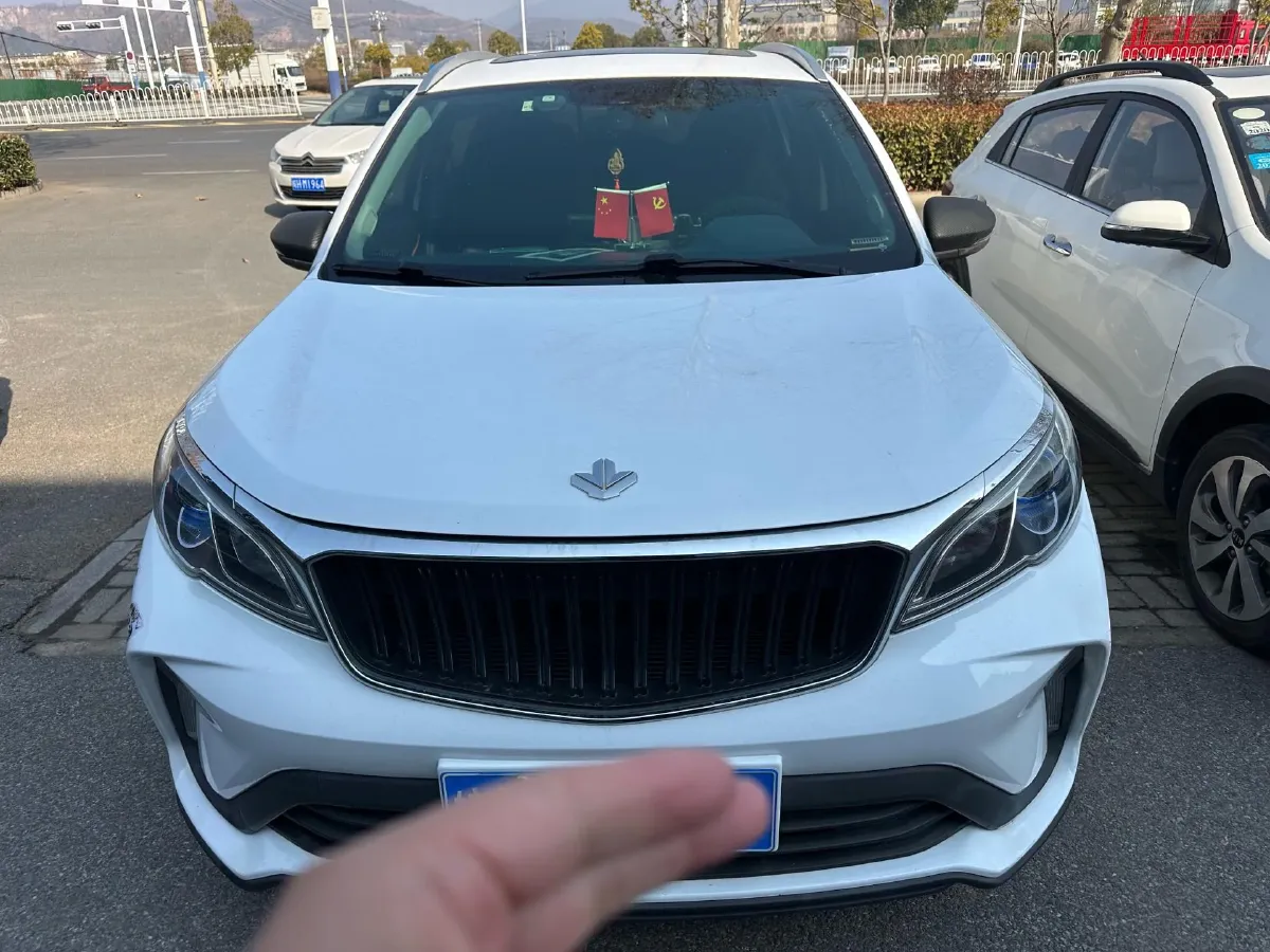 2022 Livan X3 PRO 1.5L 113HP L4 CVT,autocango,china used car exporter,china ev exporter,chinese used car exporter,chinese used ev exporter