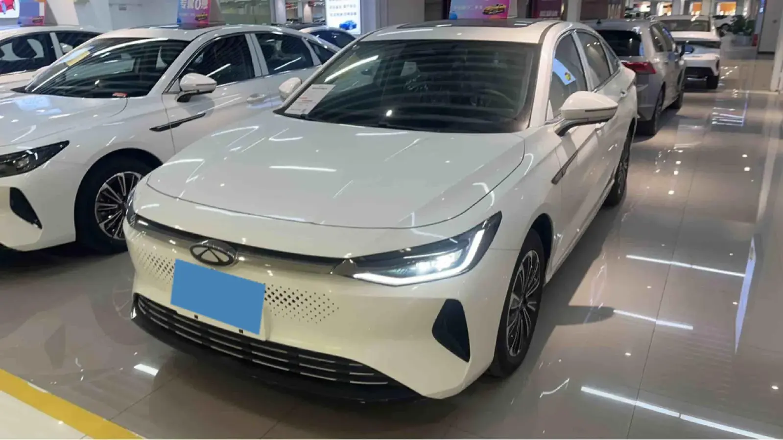 2024 Fulwin FulwinA8 1.5T 156HP L4 1DHT PHEV 18.3KWH