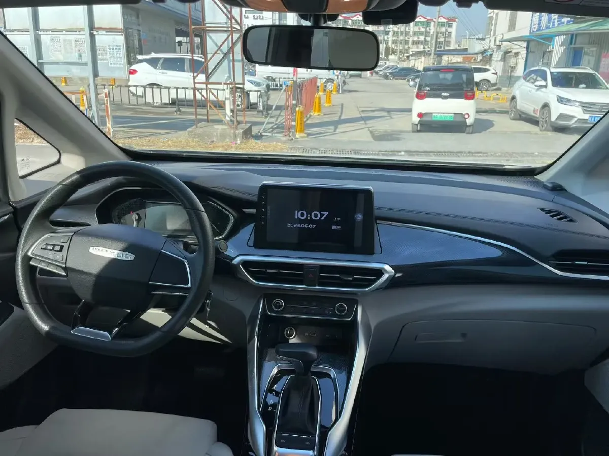 2020 MAXUS Euniq 5 BEV 61.1KWH,autocango,china used car exporter,china ev exporter,chinese used car exporter,chinese used ev exporter