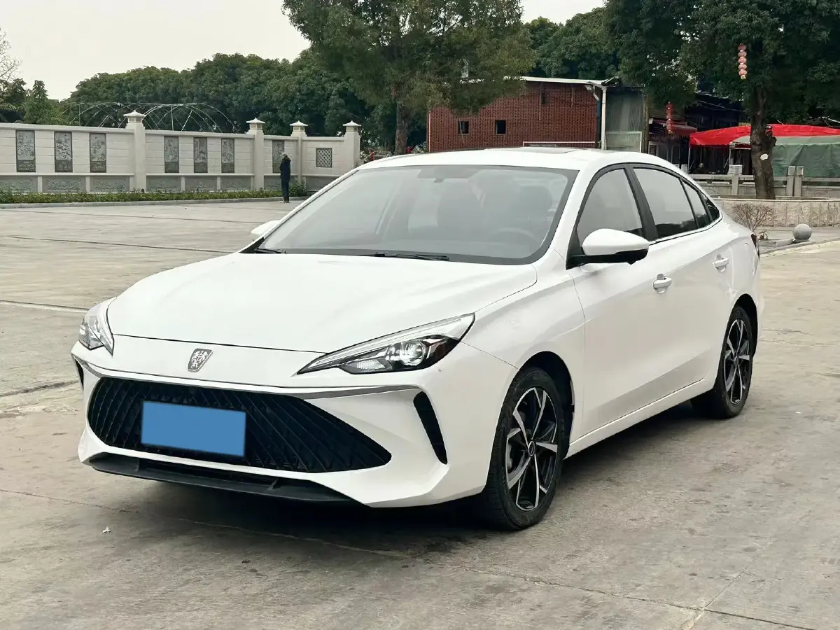 2023 Roewe i5 1.5L 129HP L4 CVT