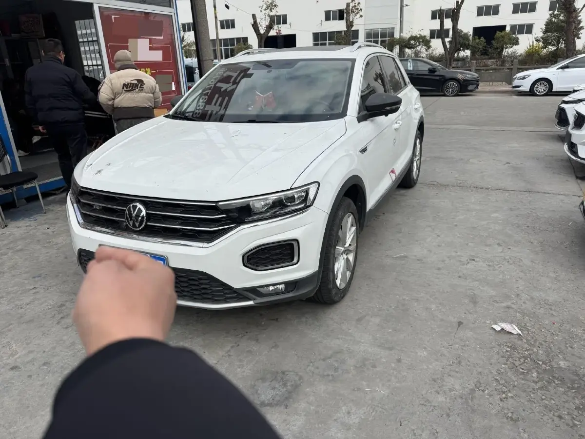 2021 Volkswagen T-Roc 1.4T 150HP L4 7DCT