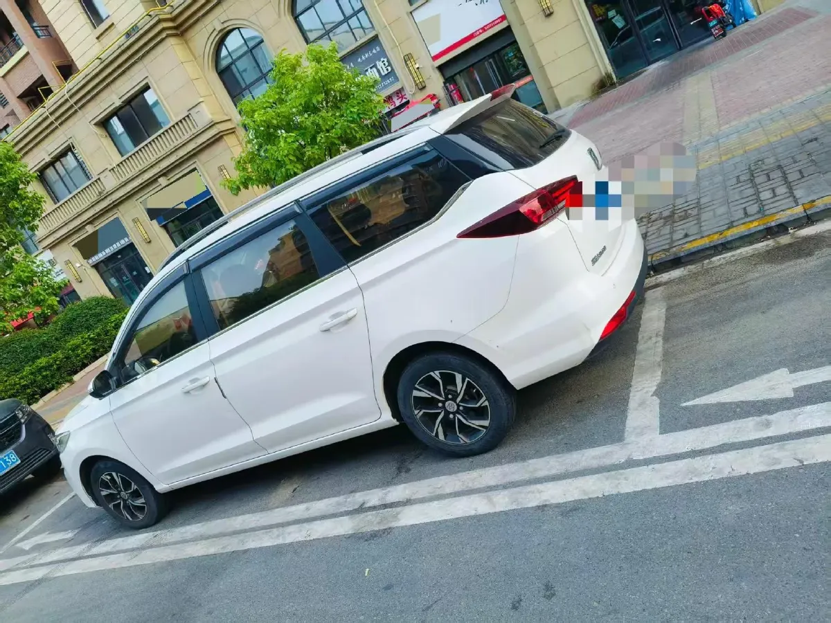 2018 BaoJun 360 1.5L 112HP L4 6MT,autocango,china used car exporter,china ev exporter,chinese used car exporter,chinese used ev exporter