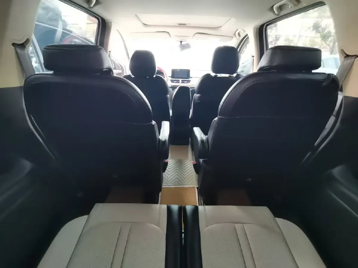 2018 BaoJun 360 1.5L 112HP L4 6MT,autocango,china used car exporter,china ev exporter,chinese used car exporter,chinese used ev exporter