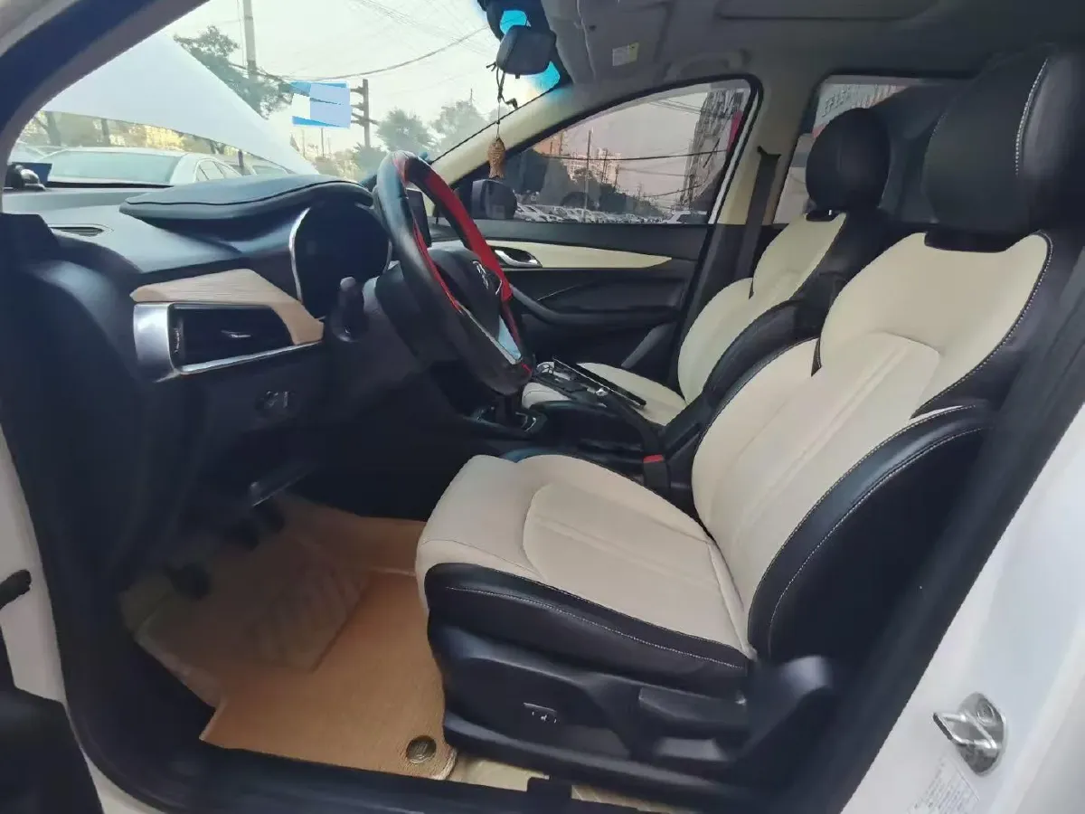 2018 BaoJun 360 1.5L 112HP L4 6MT,autocango,china used car exporter,china ev exporter,chinese used car exporter,chinese used ev exporter