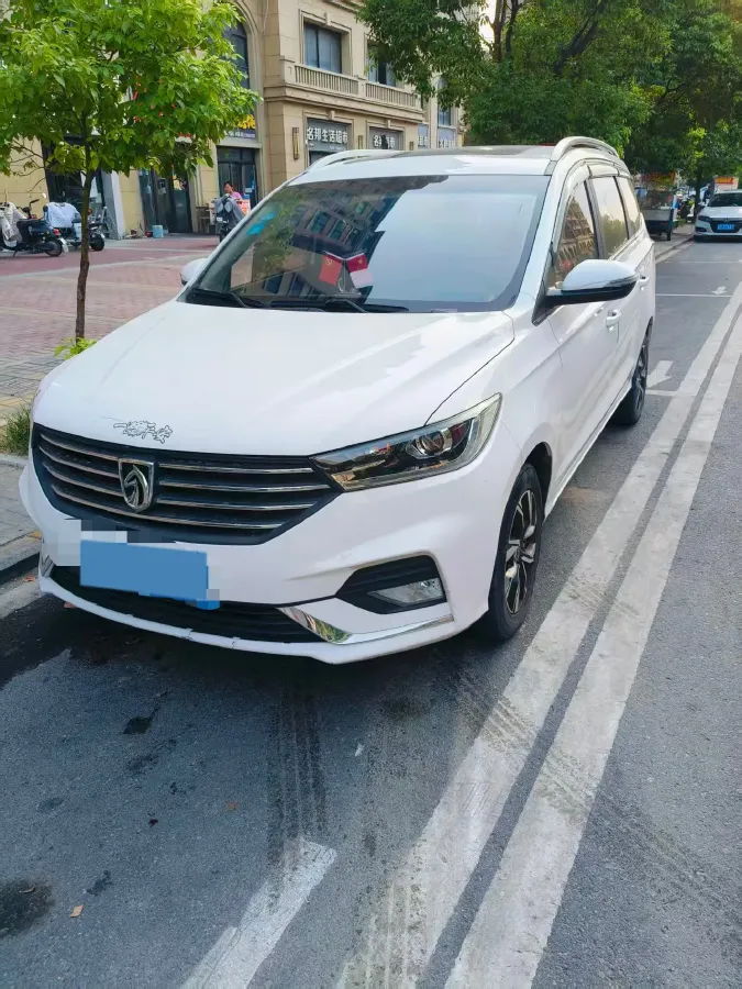 2018 BaoJun 360 1.5L 112HP L4 6MT,autocango,china used car exporter,china ev exporter,chinese used car exporter,chinese used ev exporter